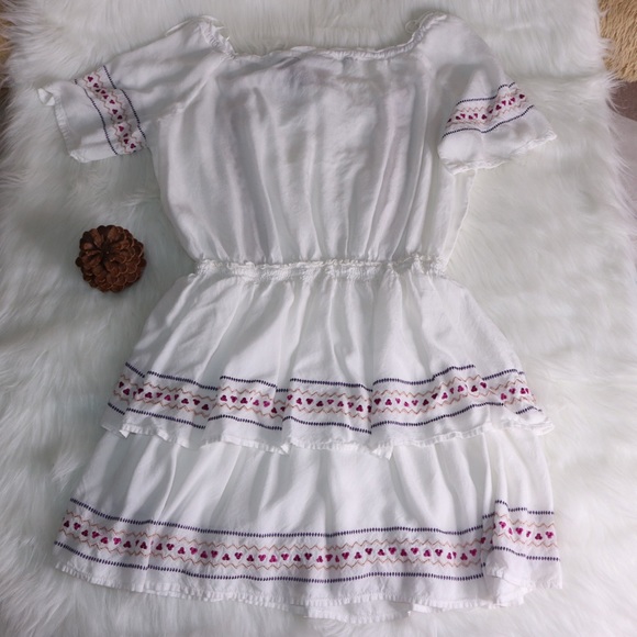 Romeo + Juliet Couture White Ethnic Dress - Picture 7 of 7